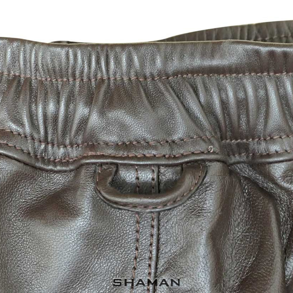 Detail leather shorts holder Detail leather shorts holder